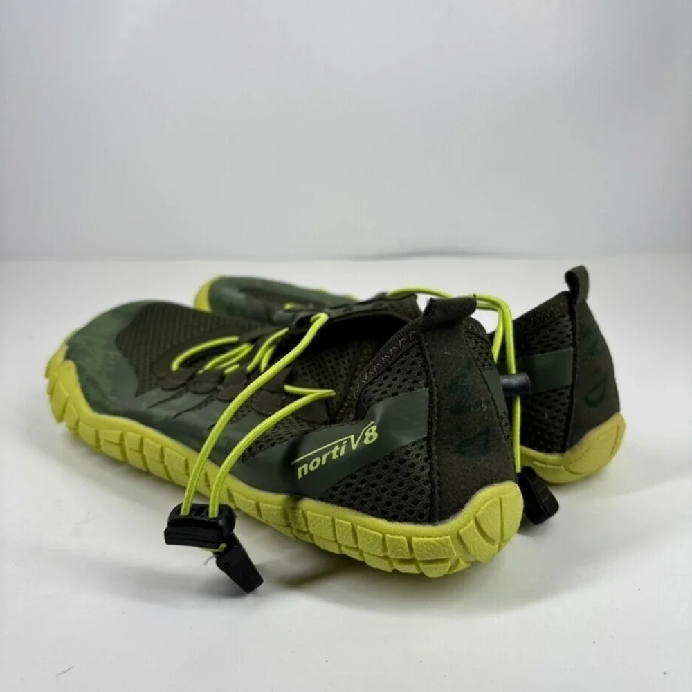 NORTIV 8 Big Kids Youth Size 5 Army Green Barefoot‎ Quick-Dry Water Aqua Shoes